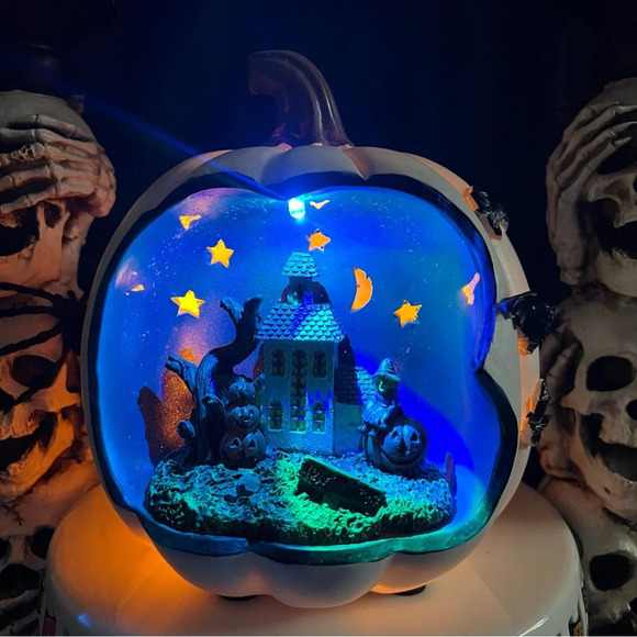 Halloween 7" Color Changing Spooky Witch Haunted House Trick Or Treat Pumpkin - Picture 11 of 13